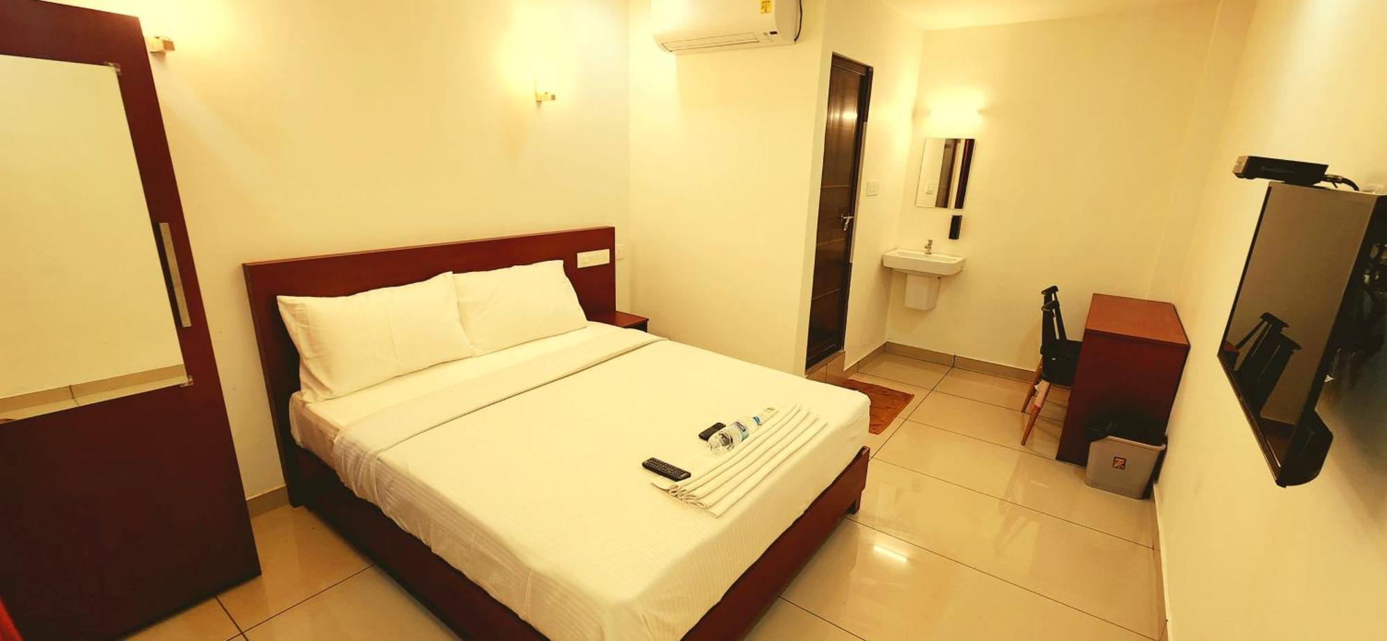 فندق Apsara Residency Perintalmanna المظهر الخارجي الصورة